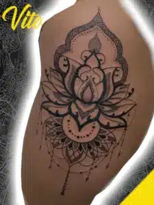 mandala oberschnekel lotus blackandgrey relistic tattoo benztown ink station stuttgart 0711tattoo.